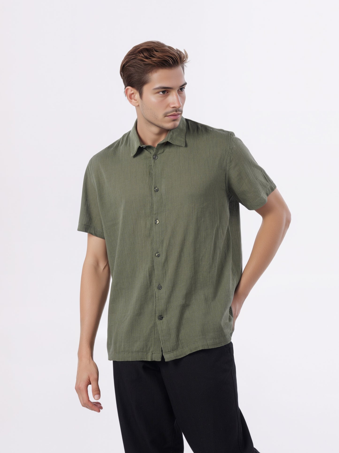 Celio* Men Olive Solid Regular Fit Cotton Shirts